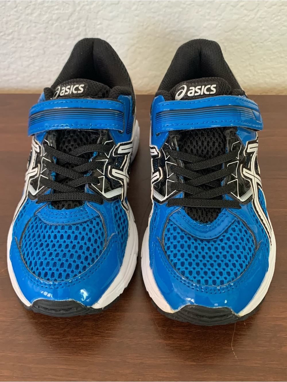 Asics Pre Contend 3 Kids Running Shoes Sneakers Size 1 with Hook-and-Loop Strap